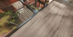 Abea cendre 30x120 passage det01 300x152