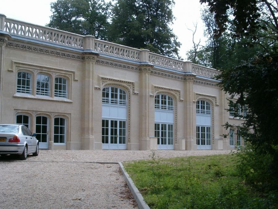 Réalisation menuiserie bois — Château de Piple