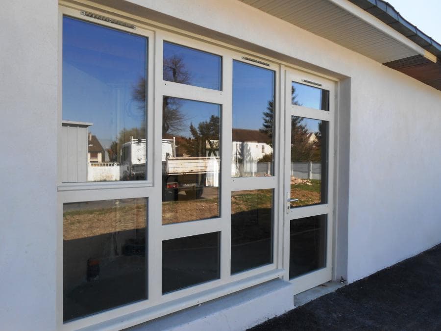 Réalisation menuiserie bois — Maison des services