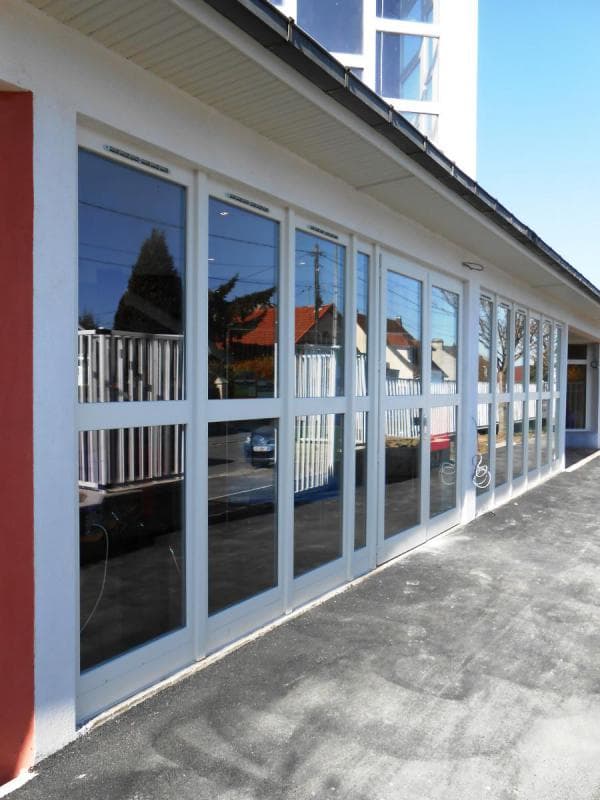 Réalisation menuiserie bois — Maison des services
