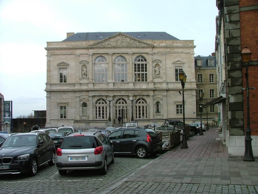 Réalisation menuiserie bois — Tribunal de grande instance