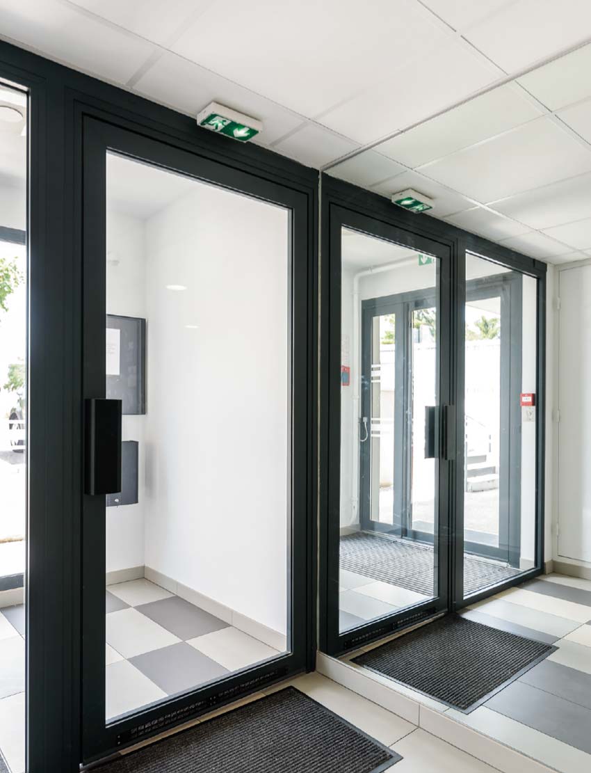 Portes PVC sur mesure — Limex International